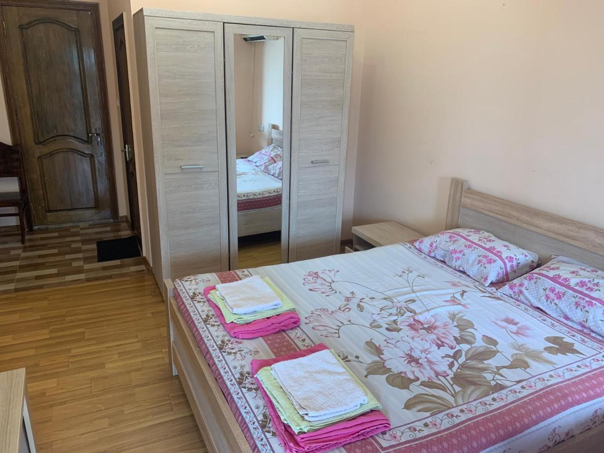 Guest House Rusalka 科布列季 外观 照片