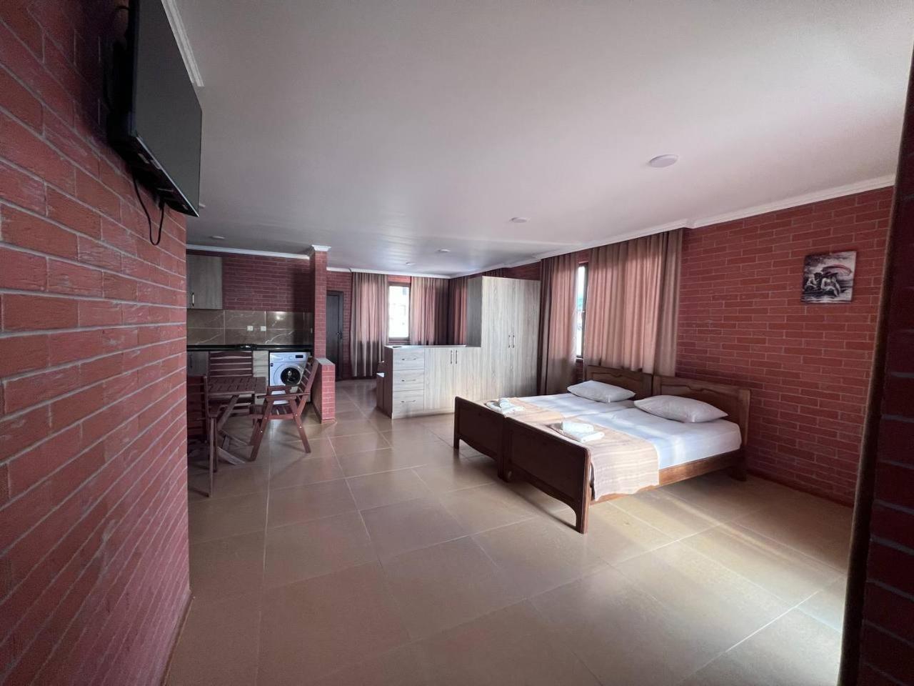 Guest House Rusalka 科布列季 外观 照片