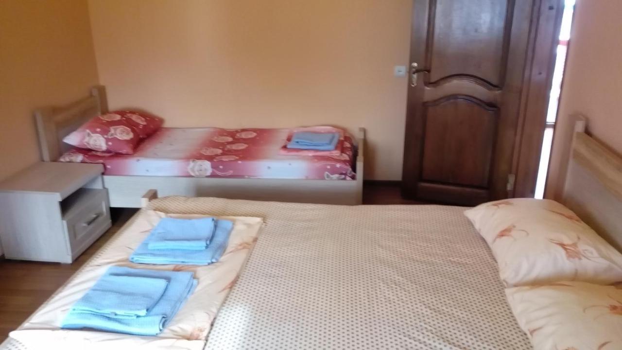 Guest House Rusalka 科布列季 外观 照片