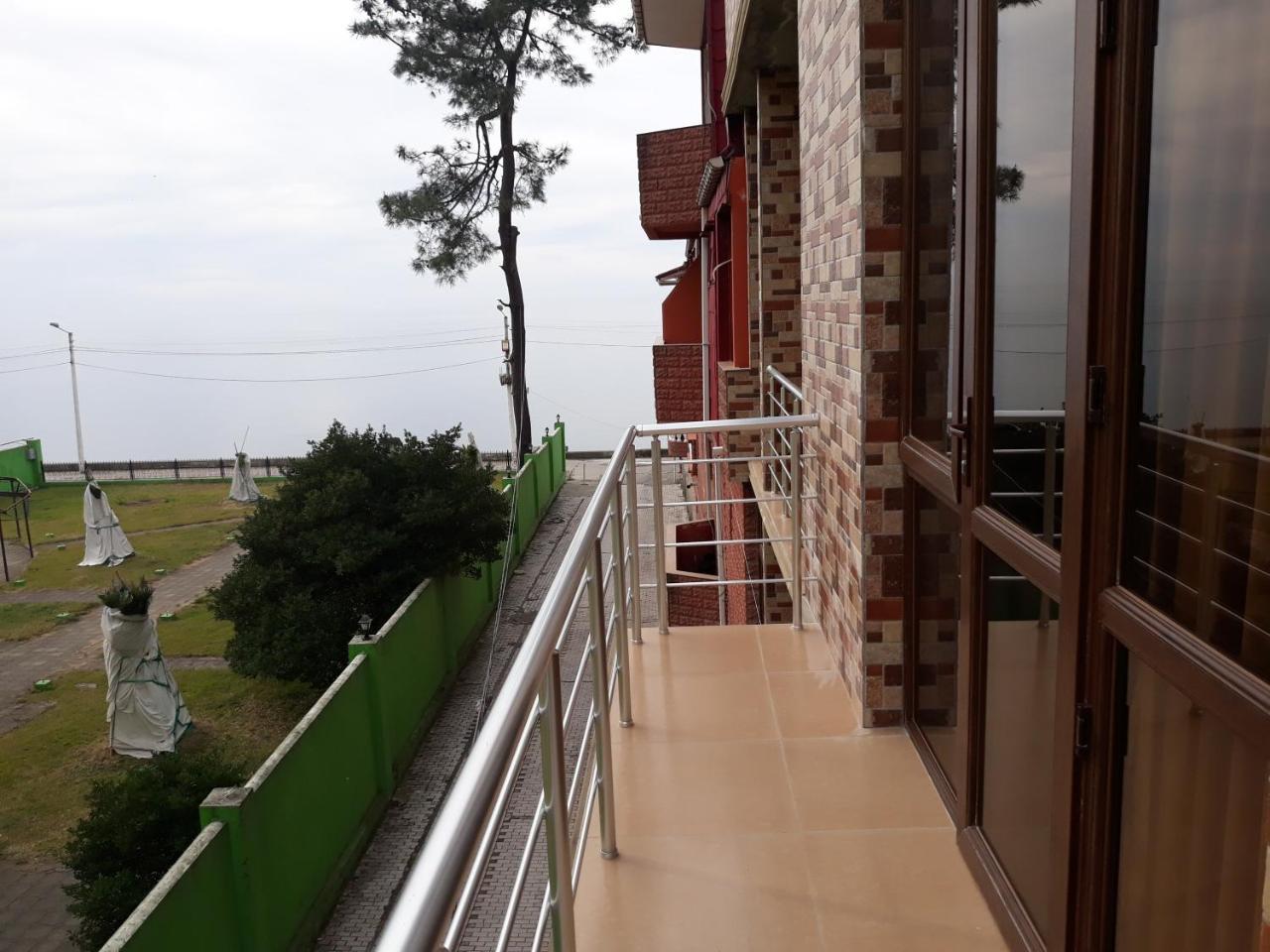 Guest House Rusalka 科布列季 外观 照片